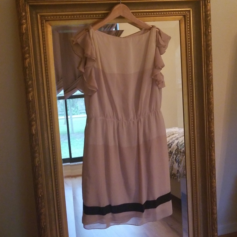 Flutter sleeve LOFT dress